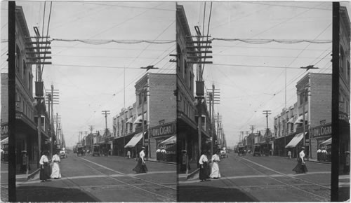 Everyday business on King Street, Honolulu. Hawaiian Islands