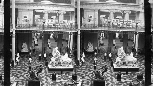 North Court, looking south, Fine Arts Bldg., Columbian Exposition