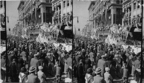 "Rex Parade" floats on Canal St. Mardi Gras Day. Feb.16, 1926, New Orleans, La. (see 48950)