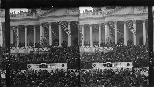 Crowds in front of Capitol to greet President Taft. Washington, D.C