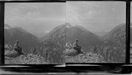 Canadian Pacific Rockies. Moraine Lake. Valley of Ten Peaks. Alberta. Rocky Mts. Park