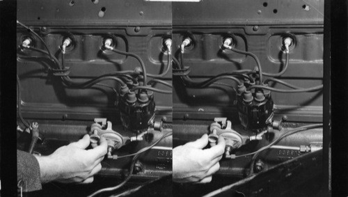 Simple Carburetor adjustment of Chevrolet, Century of Progress, 1933