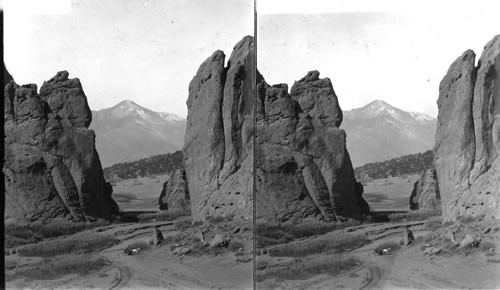 Pikes Peak through the Gateway, Garden of the Gods, Colorado, U.S.A