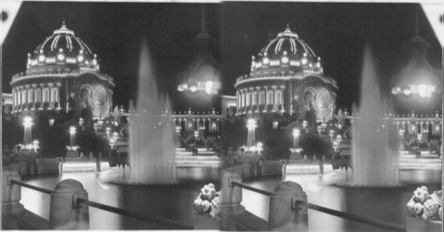 World's Fair, Magic Splendor of the Electric Blaze - Festival Hall and Fountains