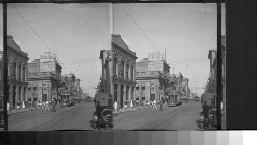 The Avenue Looking East, Calgary, Can