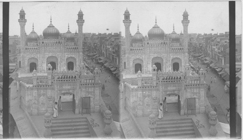 Sonali Musjid or Golden Mosque - Lahore - India