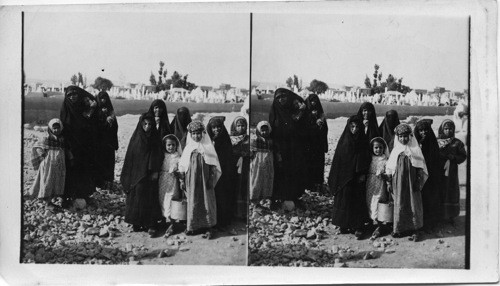Group of native women to be seen in Old Damascus Syria
