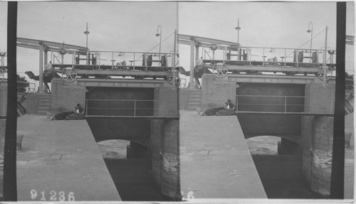 The car for lifting water - gates on the Barrage du Nil Egypt