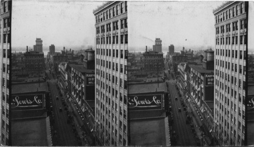 North along Seelbach Hotel along 4th St. - The Shopping and Business Street, Louisville, Ky