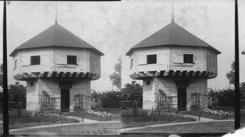 Block House and Memorial to Gen. Wayne. Erie, Penna