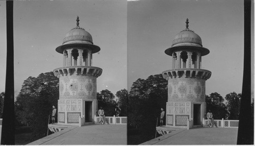 Tower of Tomb of Itimada-daulah - Agra. India