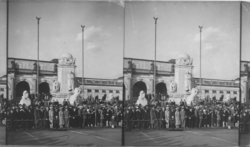 Arrival of Ramsay McDonald, British Premier at Wash., D.C. Oct. 4, 4pm, 1929