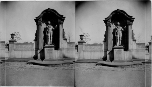 Statue of Alexander Hamilton 1567-1804 in Grant Park, Chicago, Ill