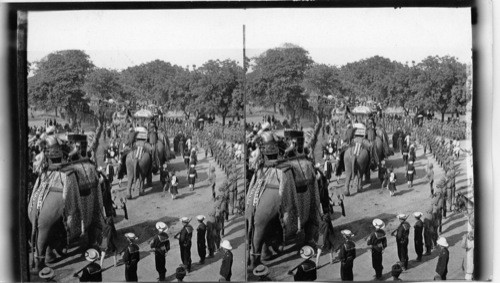 The great procession passing Mori Gate toward the Durbar Camp, Delhi, India