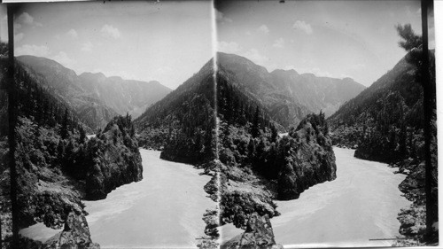 Fraser River Canyon. Can