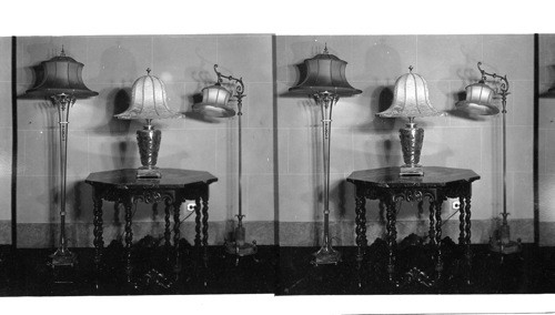 [Table & lamps]