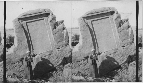 Curious isolated sand - stone of Ramses III, Gebel Silsileh, Egypt, See Baedakir IXIX