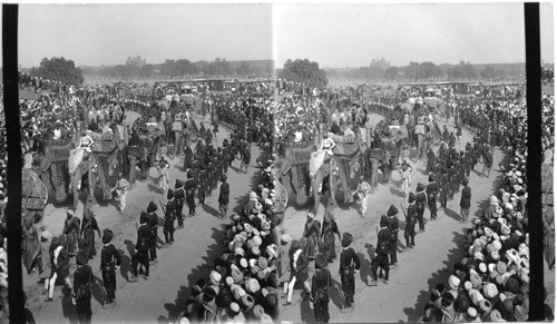 Durbar Procession passing Jumma Musjid, Delhi, India