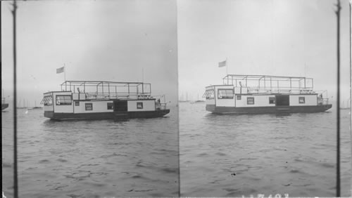 A house boat on the river. New York State