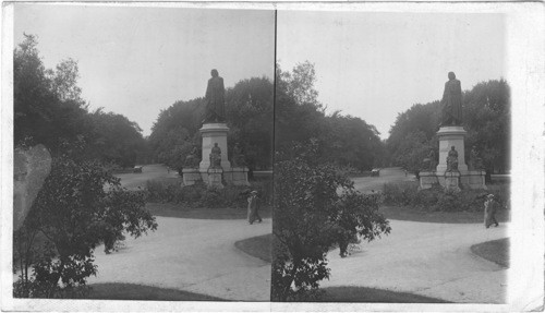 A Shady Driveway, Lincoln Park, [Carl von] Linne' Monument, Chicago, Lincoln Park