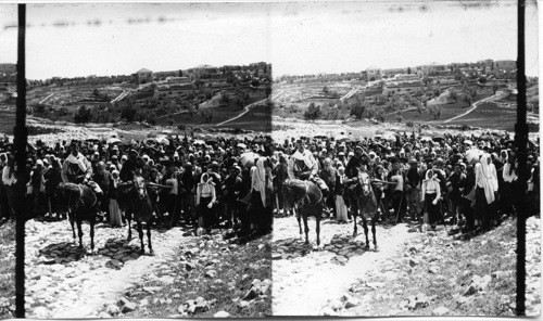 Russian pilgrims on their way to Nazareth Palestine