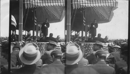 President Roosevelt Delivering Opening Address Apr. 26, 1907. before 60,000 people. Jamestown Exposition. VA