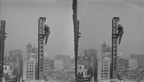 To look at scenery at work on a new skyscraper. New York. 200 ft. in mid-air