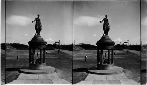 Joseph Rosenburg Fountain, Grant Park, Chicago, Ill