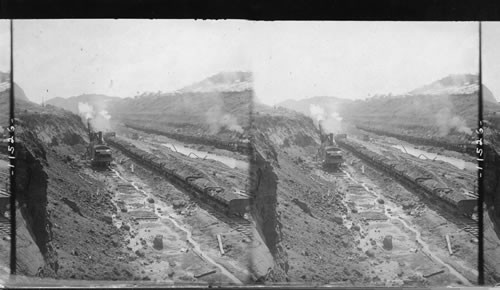 Where trains in the great Culebra Cut hauling dirt to the dumping grounds. Panama