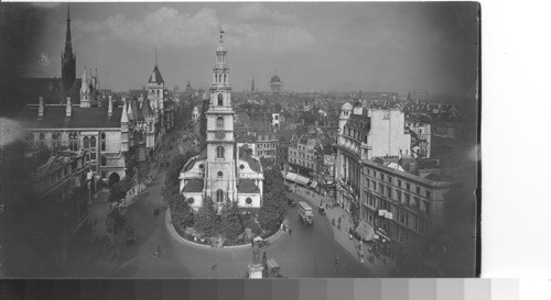 The Church of St. Clement Danes, The Strand. London, Eng. 11 is right 12 left, 5' separation