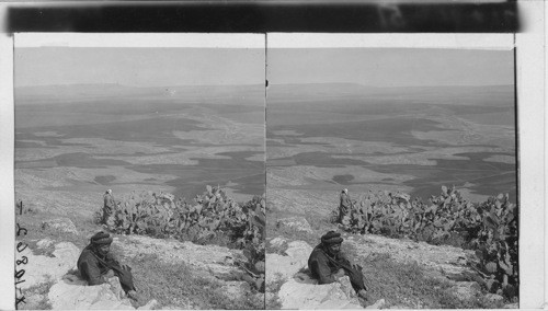 Broad sunny plain of Esdraelon and Mt. Carmel from Mt Gilboa. Palestine