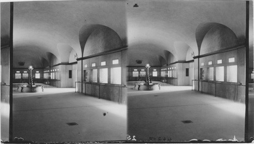 Interior aquarium, Lincoln Park, Ill