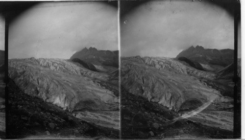 Wapta Glacier. Yoho Valley, near Fields, B.C., Can