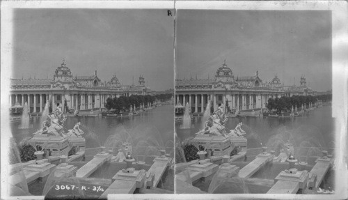 Over Gushing fountains to Palace of Electricity - from Festival Hall