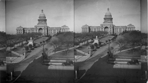 North from County Courthouse to Capitol from corner of 11th & Congress St., Austin. Texas