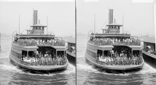 New Jersey Ferryboat Bringing Morning Business Crowds Into New York City. #44 - U&U School Set