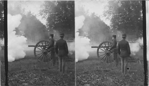 Firing Shooting a cannon, West Point, New York