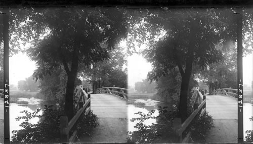 Old North Bridge, Where Farmers withstood British Troops. Concord, Mass