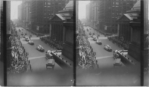 Pageant on the "Arabian Way" on South Broad St. Phila., Pa. - During the Shriners Convention looking south from City Hall