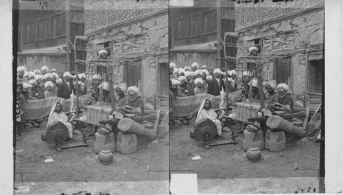 Spinning and Weaving woolen shawls, Srinagar, Kashmir, India