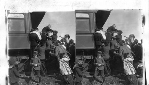 Greeting the children of his old neighbors, Canton, Ohio