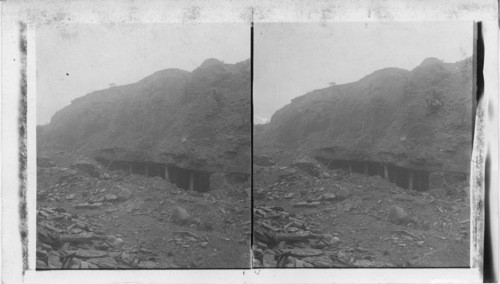 Granite Quarries, With Derricks, Cars and Finished Blocks. Concord. N. H. U.S