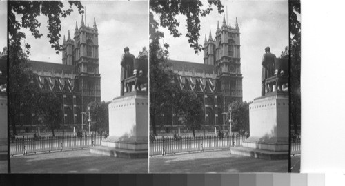 Westminister Abbey from Lincoln's Statue. London, Eng