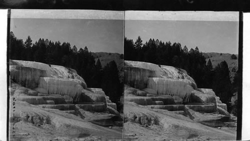 Cleopatra Terrace in Yellowstone Park