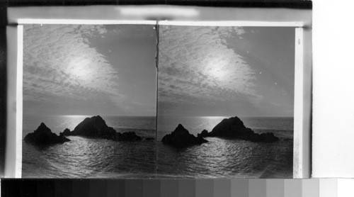 From Cliff House, Seal Rocks by moonlight, San. Fran