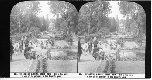 Inscribed on recto: 9034. THE QUEEN’S GARDENS, DELHI, INDIA. With a fine view of one of the pathways in this beautiful park