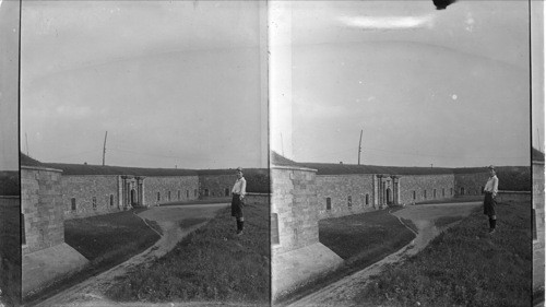 Main Gate to Old Fort, Quebec