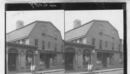 Witch House, house of Judge in witch-craft cases, also of Roger Williams. Salem, Mass