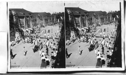 Filipinos prisoners of war in Old Manila. Philippine Islands