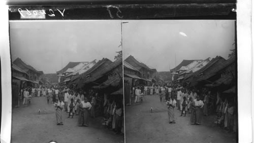 A Street In Cebu and Its Holiday Crowds. P.I